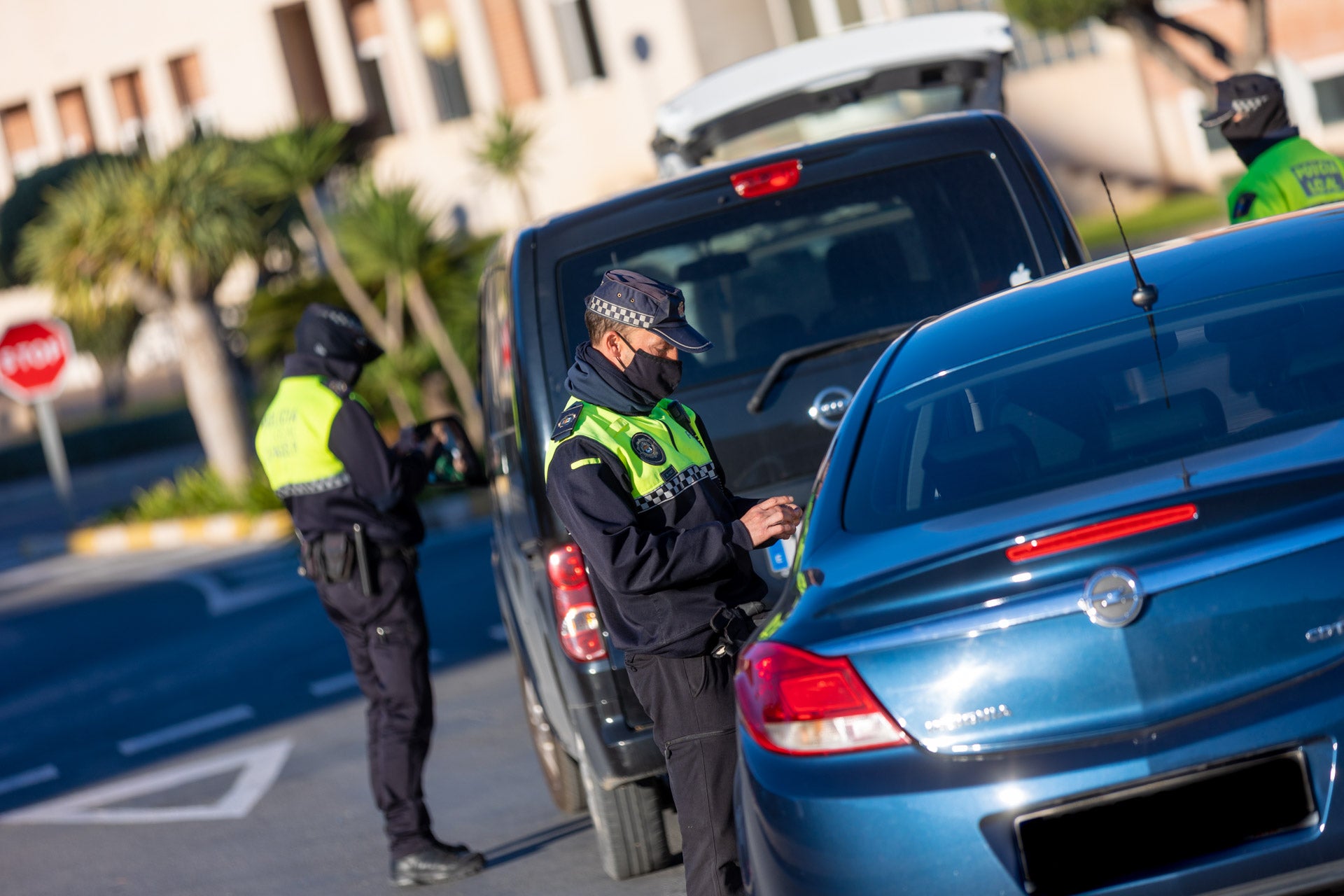 L'Alfàs del Pí incrementa los controles de tráfico para estas fiestas L'Alfàs del Pí incrementa los controles de tráfico para estas fiestas