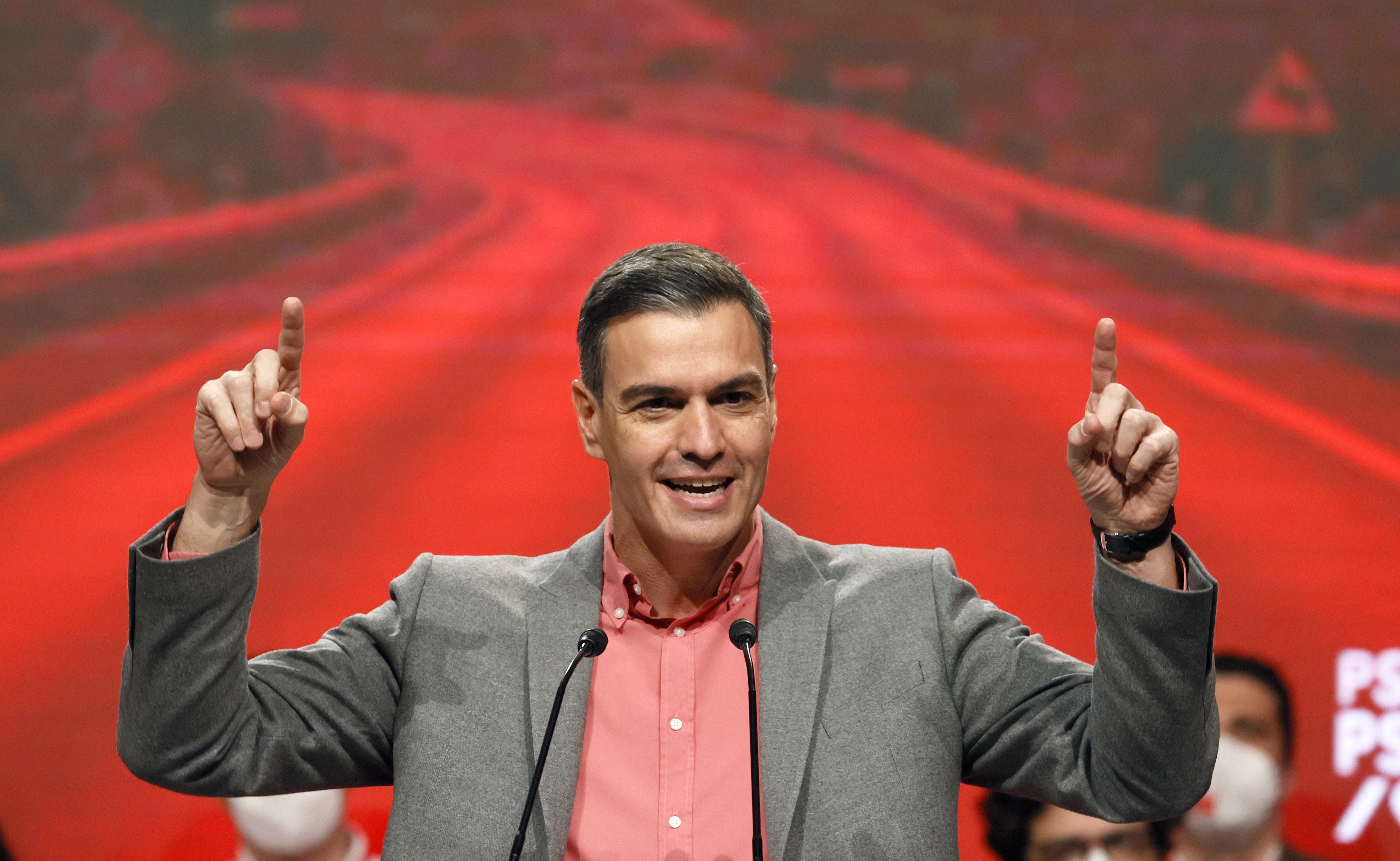 Las preguntas de Amón: "¿Cuándo reconocerá Sánchez que la promesa de cerrar el año con la factura igual que en 2018 es ya imposible de cumplir?" Las preguntas de Amón: "¿Cuándo reconocerá Sánchez que la promesa de cerrar el año con la factura igual que en 2018 es ya imposible de cumplir?"