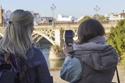 Sevilla llena sus calles en el puente más largo del año Sevilla llena sus calles en el puente más largo del año