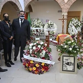 Familiares y amigos dan el último adiós a Manolo Santana en Marbella Familiares y amigos dan el último adiós a Manolo Santana en Marbella