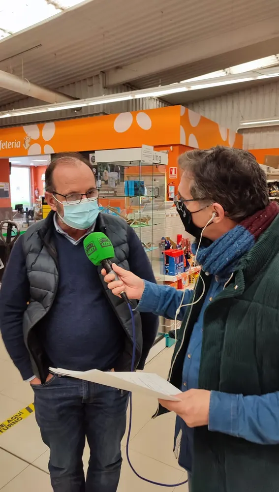 Dir. Comercial, Cuco Nieto, la sección de consumo facturo 14 millones. Dir. Comercial, Cuco Nieto, la sección de consumo facturo 14 millones.