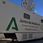 El camión Covid, aparcado en Puerto Real El camión Covid, aparcado en Puerto Real