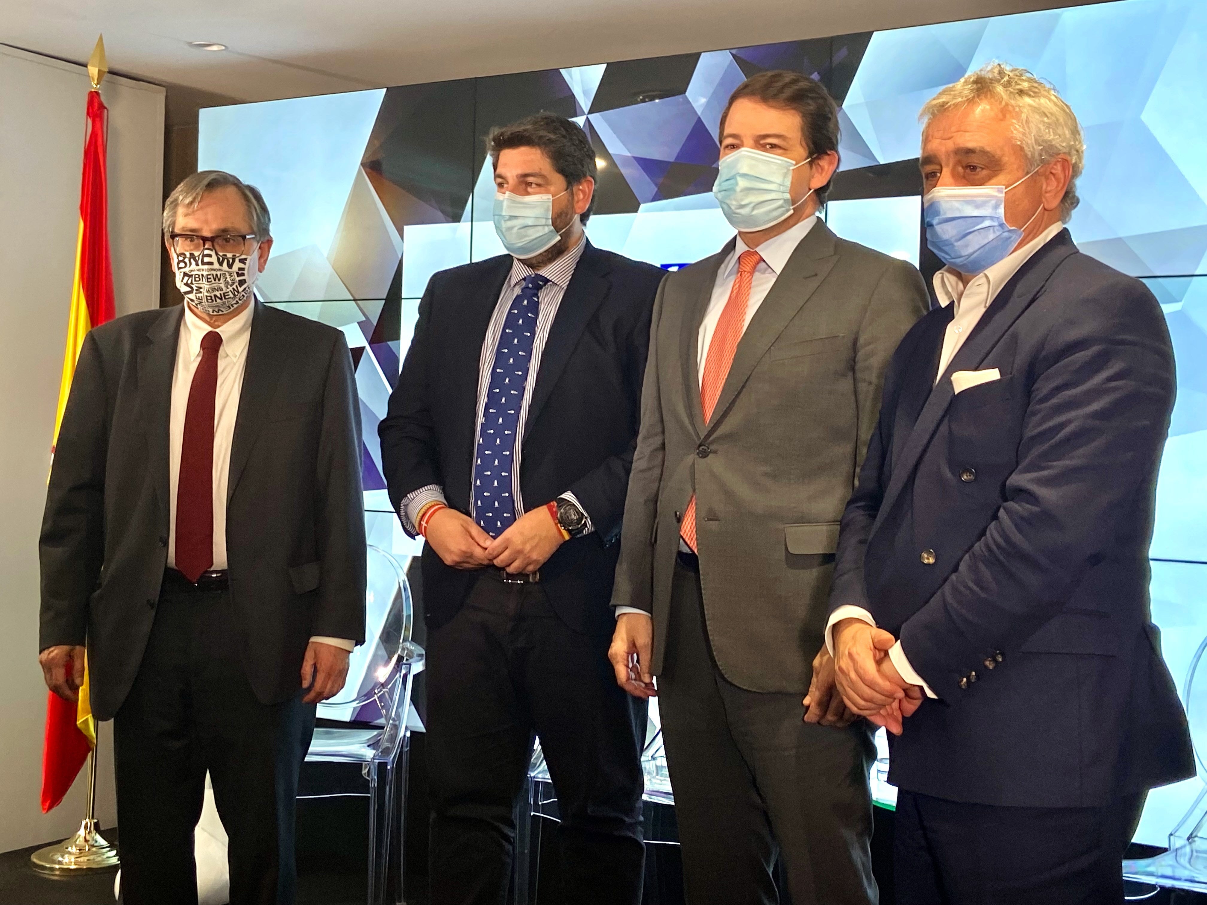 López Miras afirma que "el Gobierno central se siente cómodo confrontando a las comunidades" López Miras afirma que "el Gobierno central se siente cómodo confrontando a las comunidades"