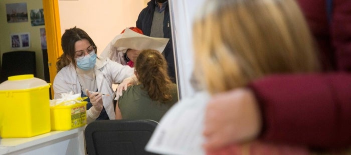 Nuevo récord de contagios en Aragón, con 1.297 casos Nuevo récord de contagios en Aragón, con 1.297 casos