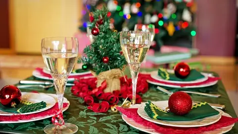 ¿Si tuvieras que elegir, celebrarías la Nochebuena o la Nochevieja? ¿Si tuvieras que elegir, celebrarías la Nochebuena o la Nochevieja?