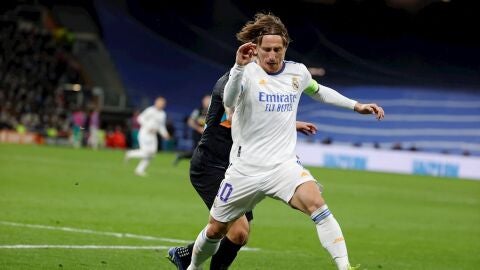 Luka Modric da negativo en coronavirus