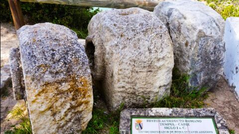 Restos del acuedicto romano del Tempul 