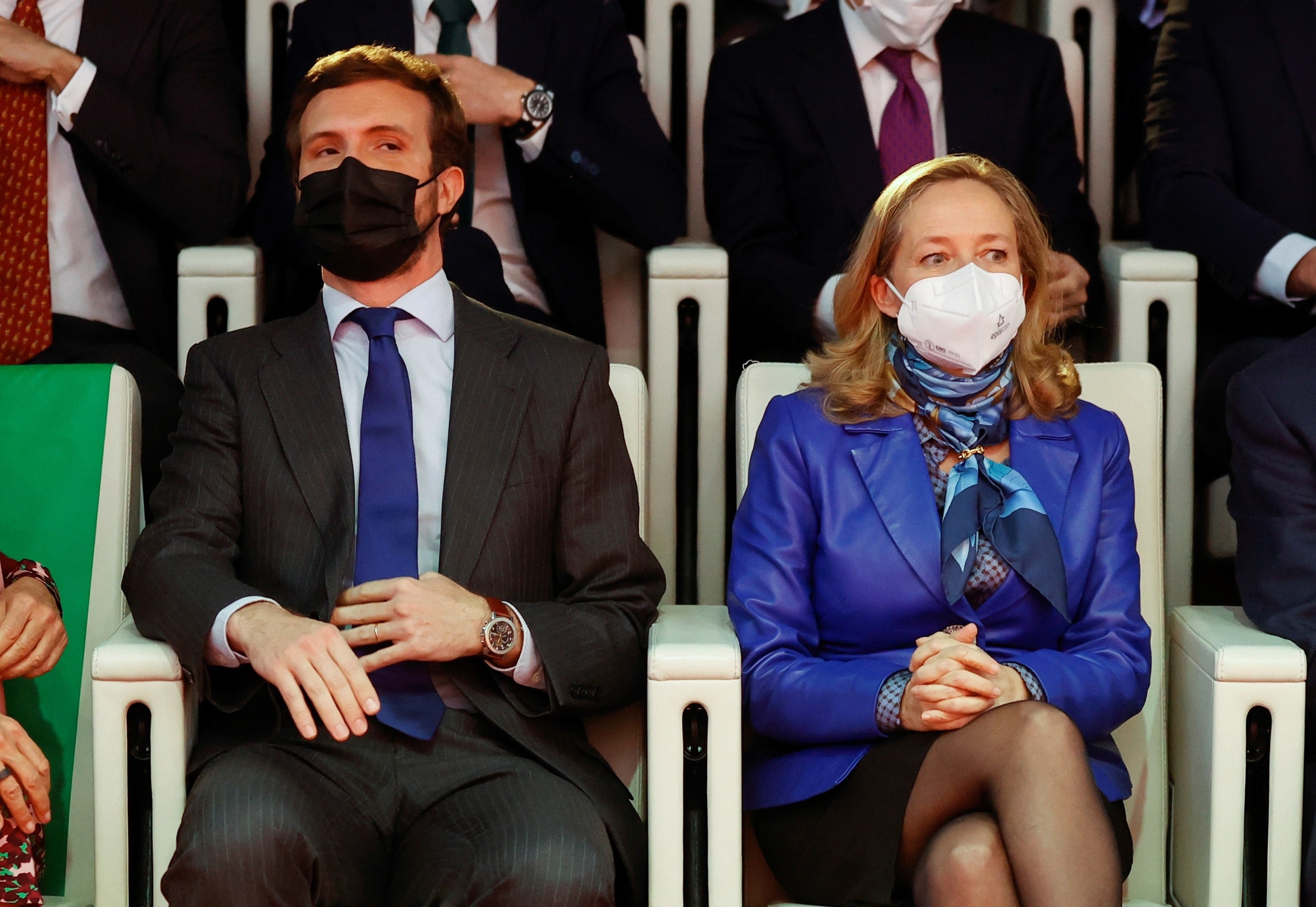 Tertulia de La Brújula: La guerra abierta entre Pablo Casado y Nadia Calviño Tertulia de La Brújula: La guerra abierta entre Pablo Casado y Nadia Calviño