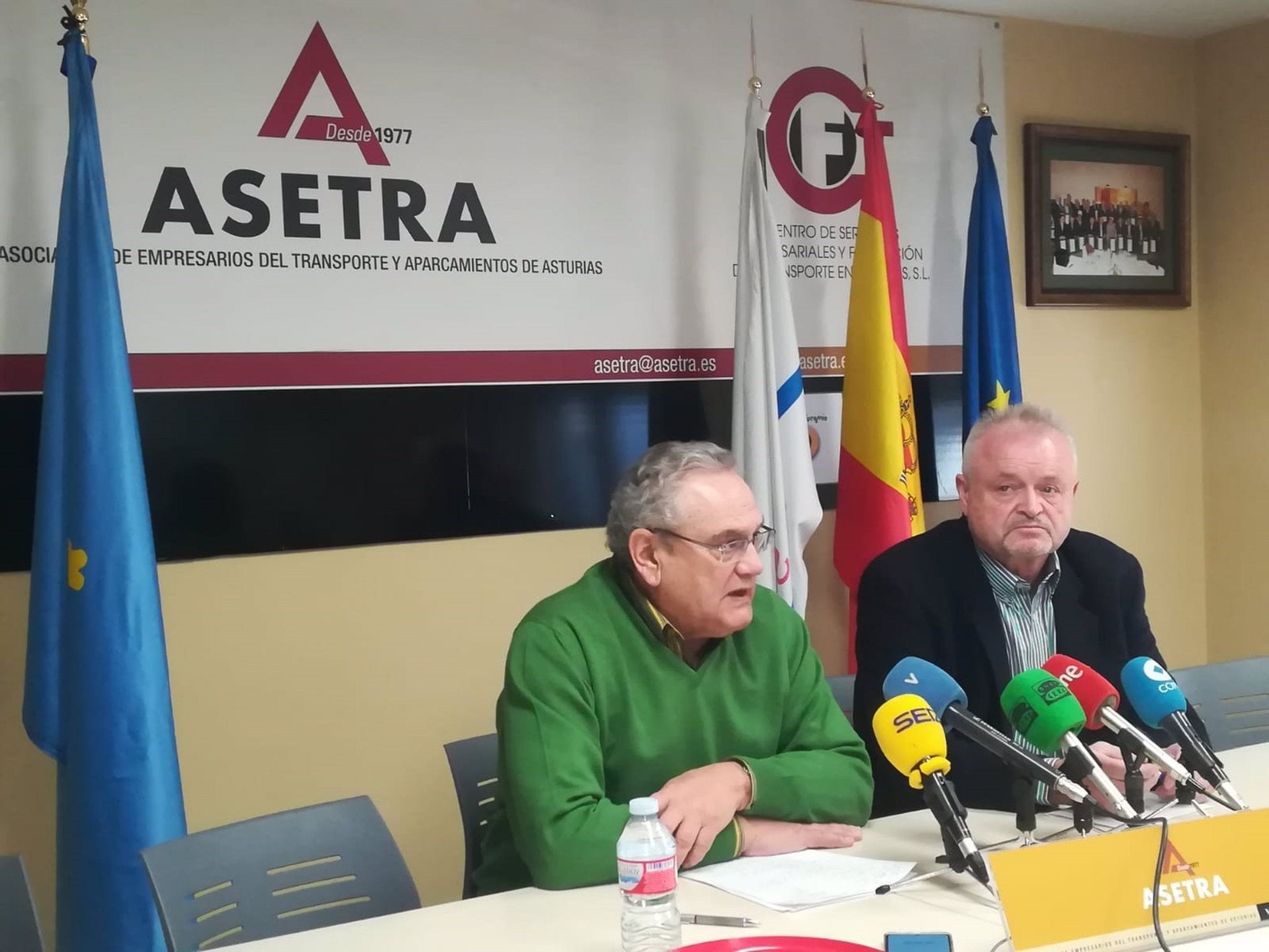 3.600 empresas asturianas están convocadas al paro que la patronal ha programado, con un llamamiento al seguimiento masivo 3.600 empresas asturianas están convocadas al paro que la patronal ha programado, con un llamamiento al seguimiento masivo