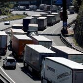 Los transportistas desconvocan la huelga previa a Navidad al llegar a un acuerdo con el Gobierno