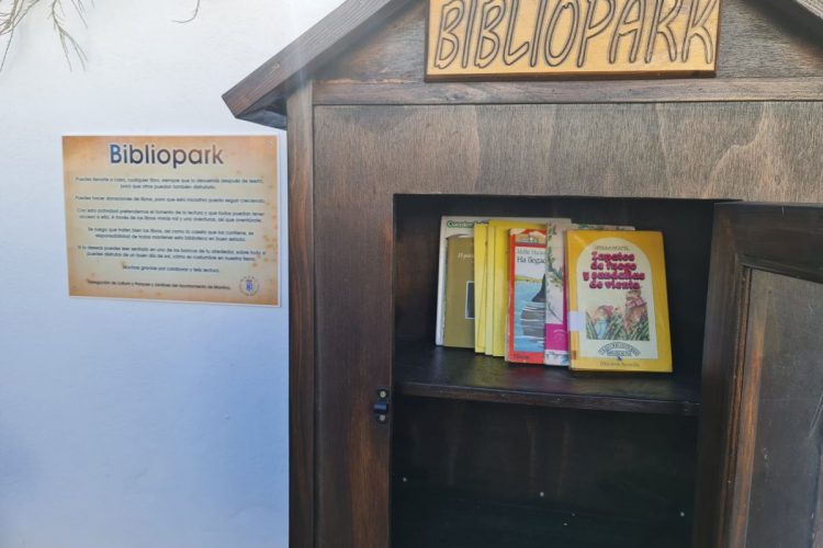 Manilva apuesta por el fomento de la lectura a través de la iniciativa 'Bibliopark' Manilva apuesta por el fomento de la lectura a través de la iniciativa 'Bibliopark'