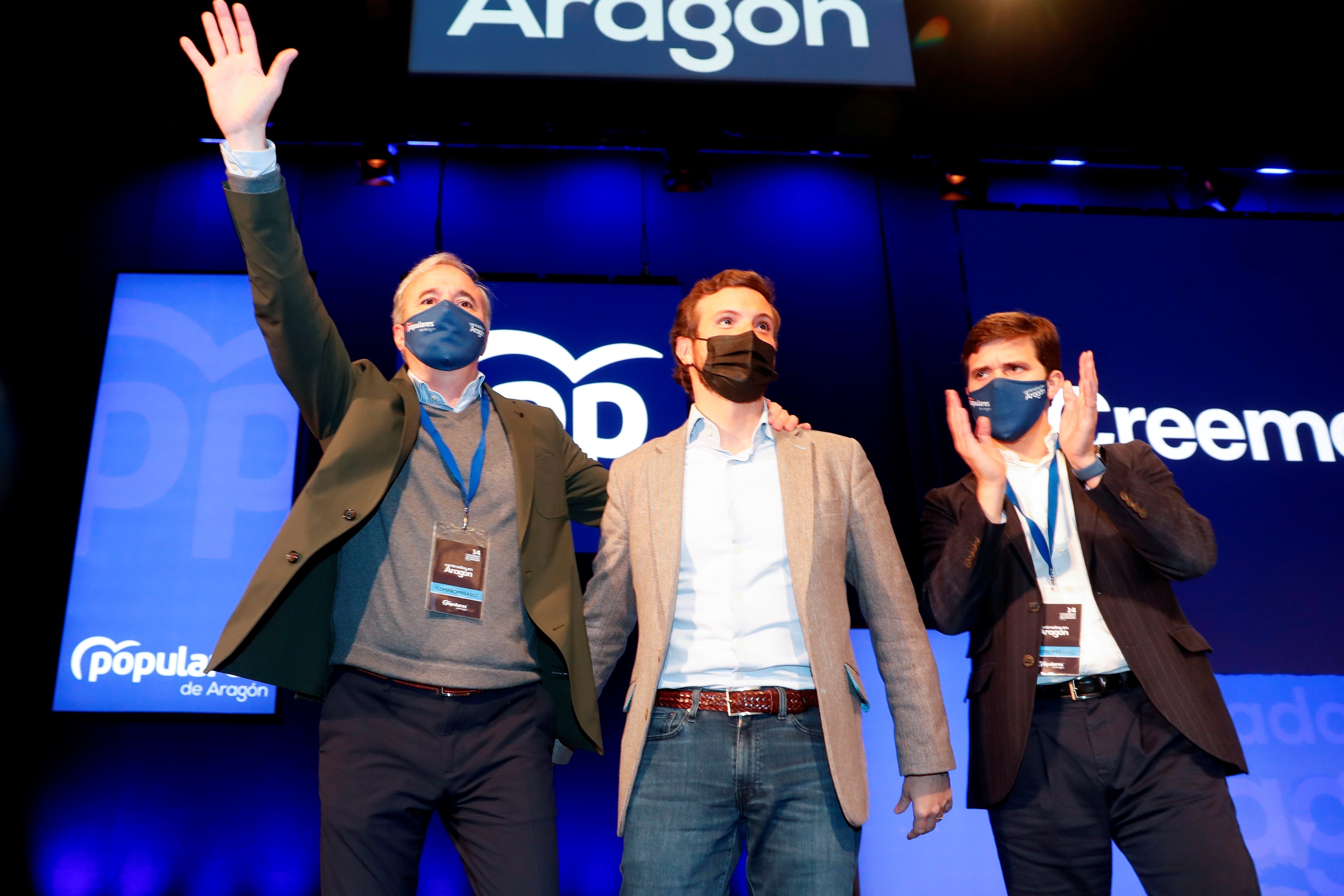 Casado acusa a Sánchez de comparecer "para justificar que ha ido a un congreso del PSOE en Falcon" Casado acusa a Sánchez de comparecer "para justificar que ha ido a un congreso del PSOE en Falcon"