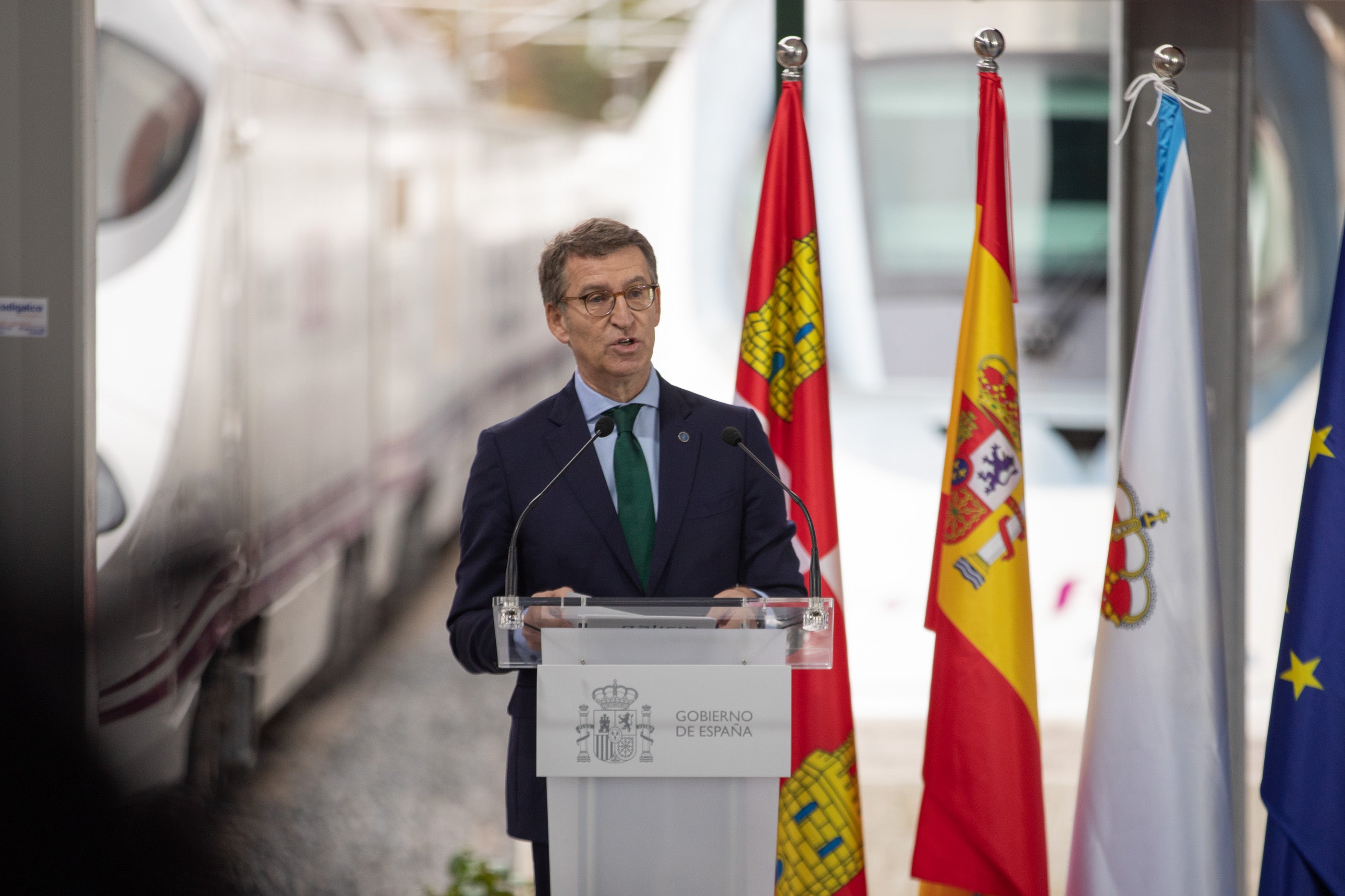 Feijóo destaca o éxito colectivo da chegada do AVE a Ourense Feijóo destaca o éxito colectivo da chegada do AVE a Ourense