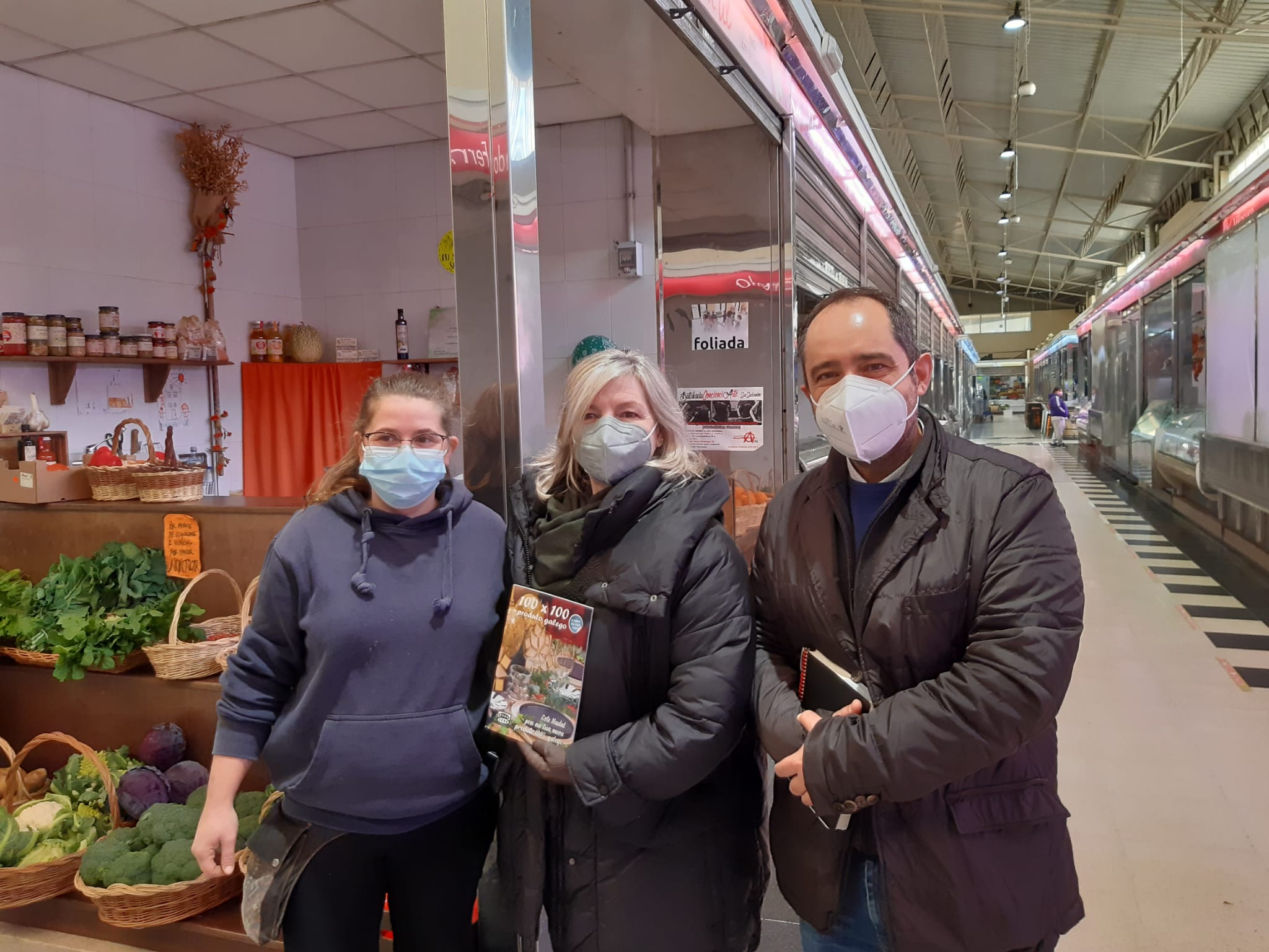 Más de uno A Coruña, 21/12/2021, con "100x100 produto galego" desde A Magdalena y la Pza. de Lugo Más de uno A Coruña, 21/12/2021, con "100x100 produto galego" desde A Magdalena y la Pza. de Lugo