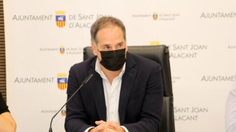 Santiago Román, alcalde de Sant Joan Santiago Román, alcalde de Sant Joan