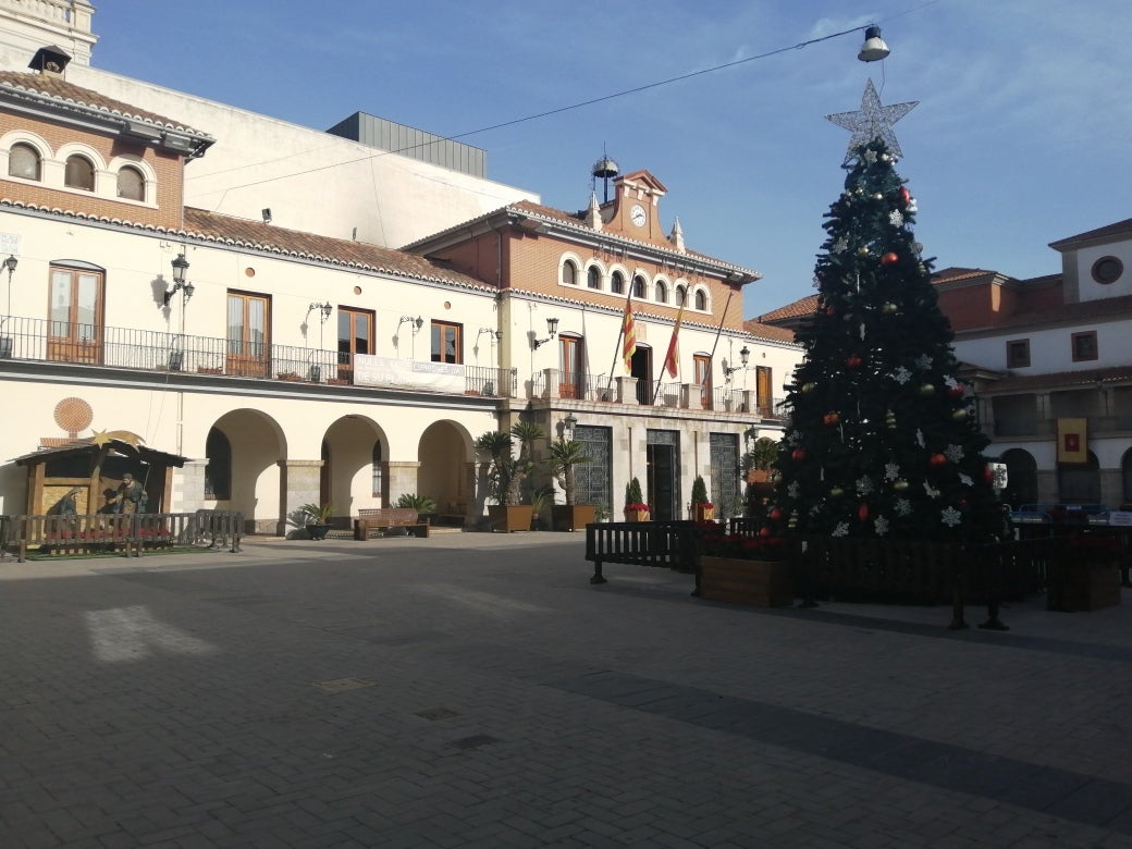 Nules presenta la campaña comercial de Navidad con el sorteo de un viaje a Disneyland Paris y vales comerciales Nules presenta la campaña comercial de Navidad con el sorteo de un viaje a Disneyland Paris y vales comerciales