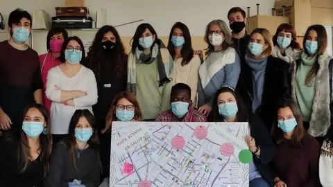 Residentes de Enfermería y Medicina impulsan en el barrio de Franciscanos un proceso participativo de Salud Comunitaria Residentes de Enfermería y Medicina impulsan en el barrio de Franciscanos un proceso participativo de Salud Comunitaria