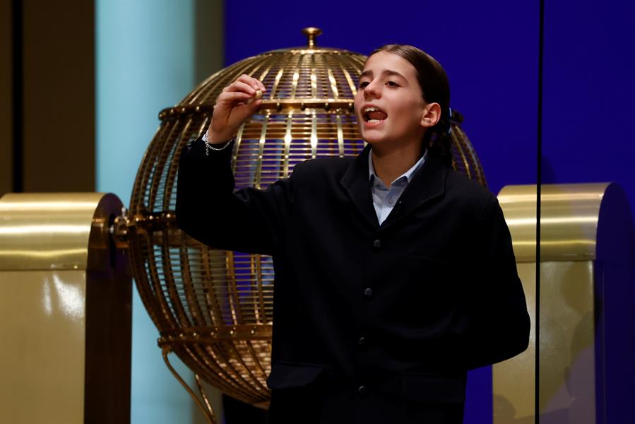 Sorteo de la Lotería de Navidad: a qué hora es y cómo seguirlo en directo Sorteo de la Lotería de Navidad: a qué hora es y cómo seguirlo en directo