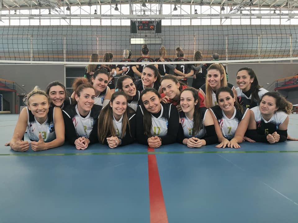 El Voley Finestrat cierra la primera ronda de la temporada como líder de grupo en solitario El Voley Finestrat cierra la primera ronda de la temporada como líder de grupo en solitario