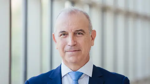 El doctor Hermann Schwarz, presidente del Colegio de Médicos de Alicante El doctor Hermann Schwarz, presidente del Colegio de Médicos de Alicante