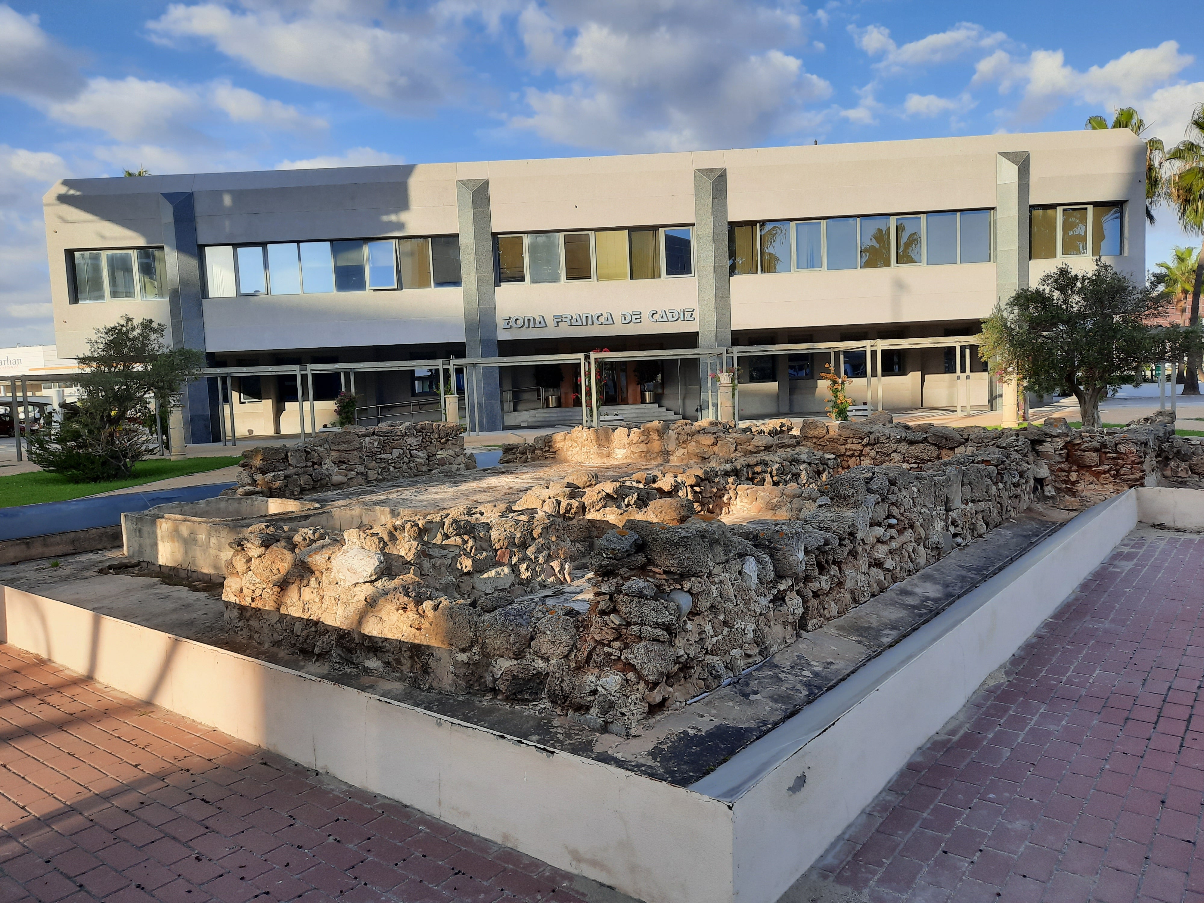 Conectar la provincia con los dos recintos fiscales de Algeciras y Cádiz, el gran reto de Zona Franca para 2022 Conectar la provincia con los dos recintos fiscales de Algeciras y Cádiz, el gran reto de Zona Franca para 2022