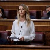 Cayetana Álvarez de Toledo deberá pagar una multa de 500 euros al PP por romper disciplina de voto