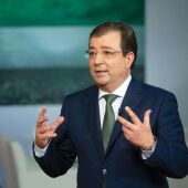 El presidente de La Junta de Extremadura en su discurso de fin de año aplaudía a los sanitarios y apostaba por la industrialización de la región
