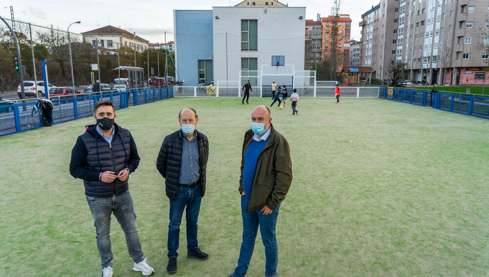 inauguración da segunda cancha multixogos na cidade, no barrio da Ponte