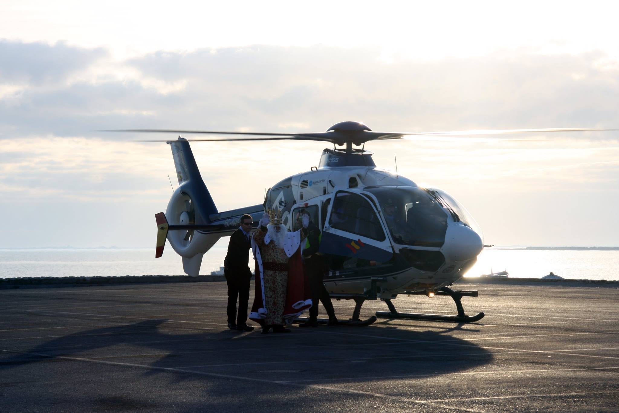 El helicóptero de los Reyes Magos aterriza mañana en Puerto Real El helicóptero de los Reyes Magos aterriza mañana en Puerto Real