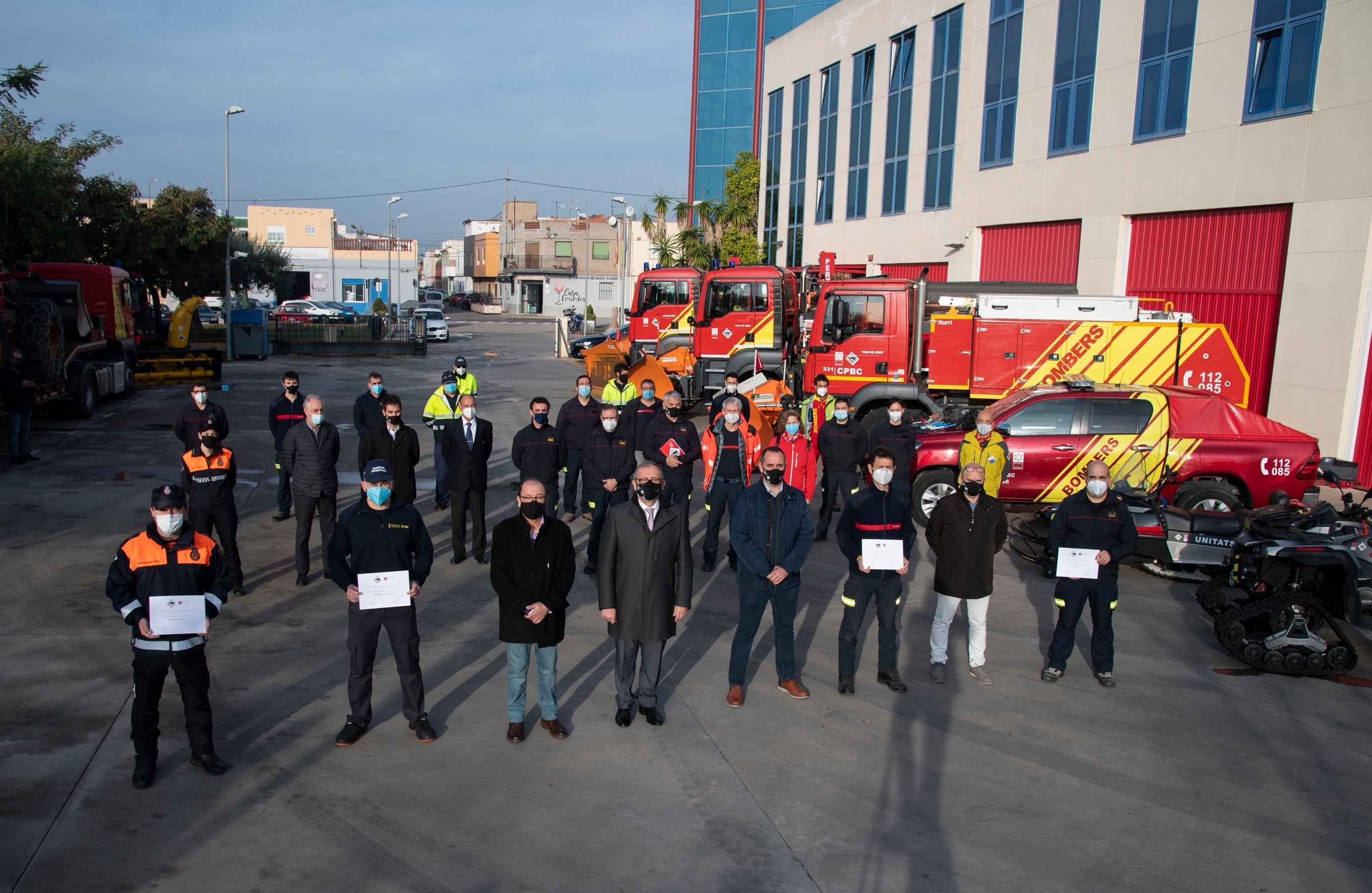 600.000 euros para la renovación de sus equipos de protección personal y del vestuario de los bomberos 600.000 euros para la renovación de sus equipos de protección personal y del vestuario de los bomberos