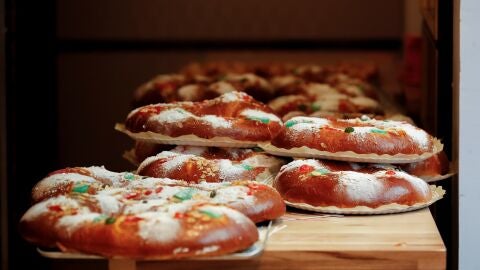 Denunciados tres supermercados por enga&ntilde;ar con la nata de su rosc&oacute;n de Reyes