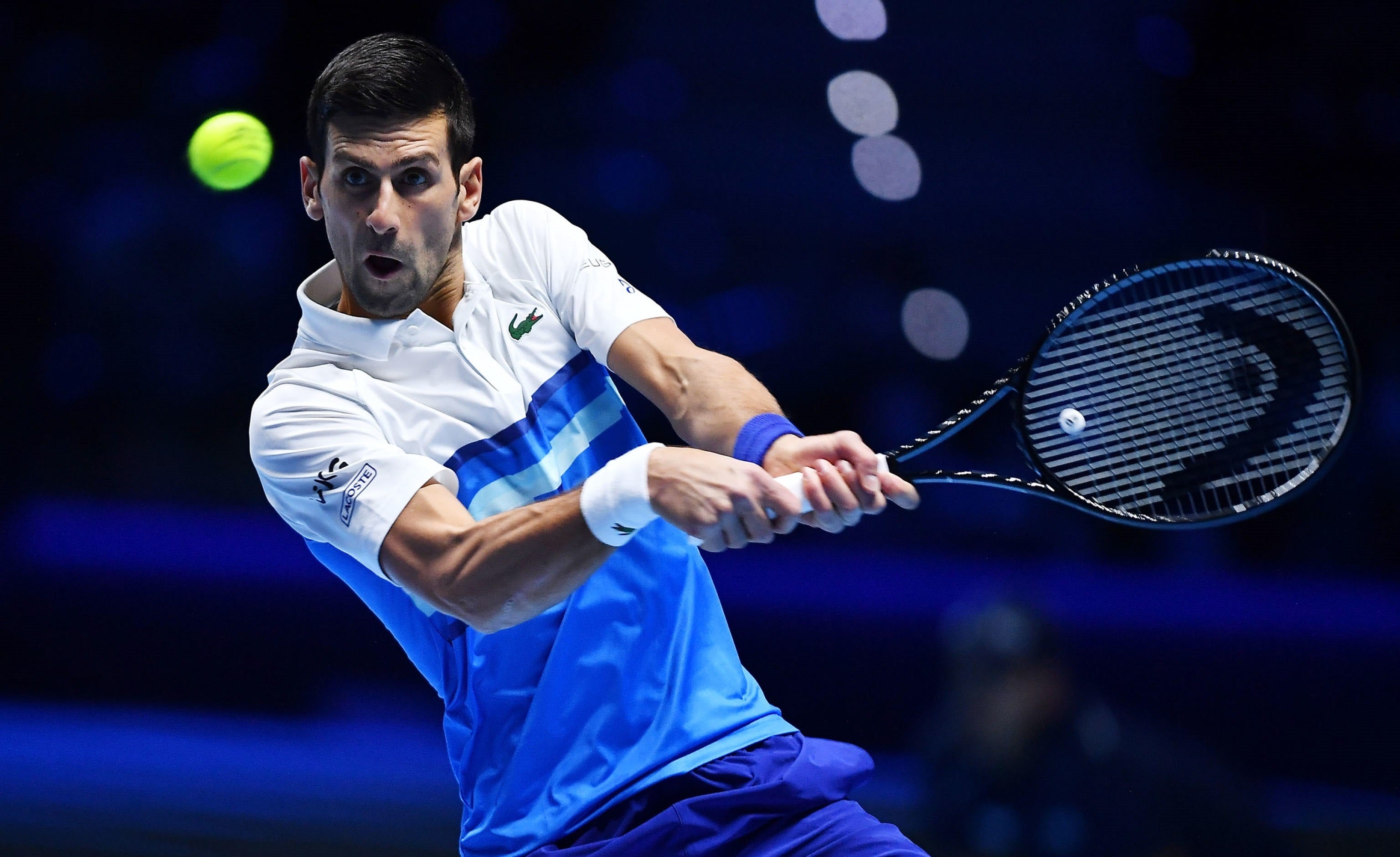 Djokovic se encuentra retenido en el aeropuerto de Australia por un error en su visado Djokovic se encuentra retenido en el aeropuerto de Australia por un error en su visado