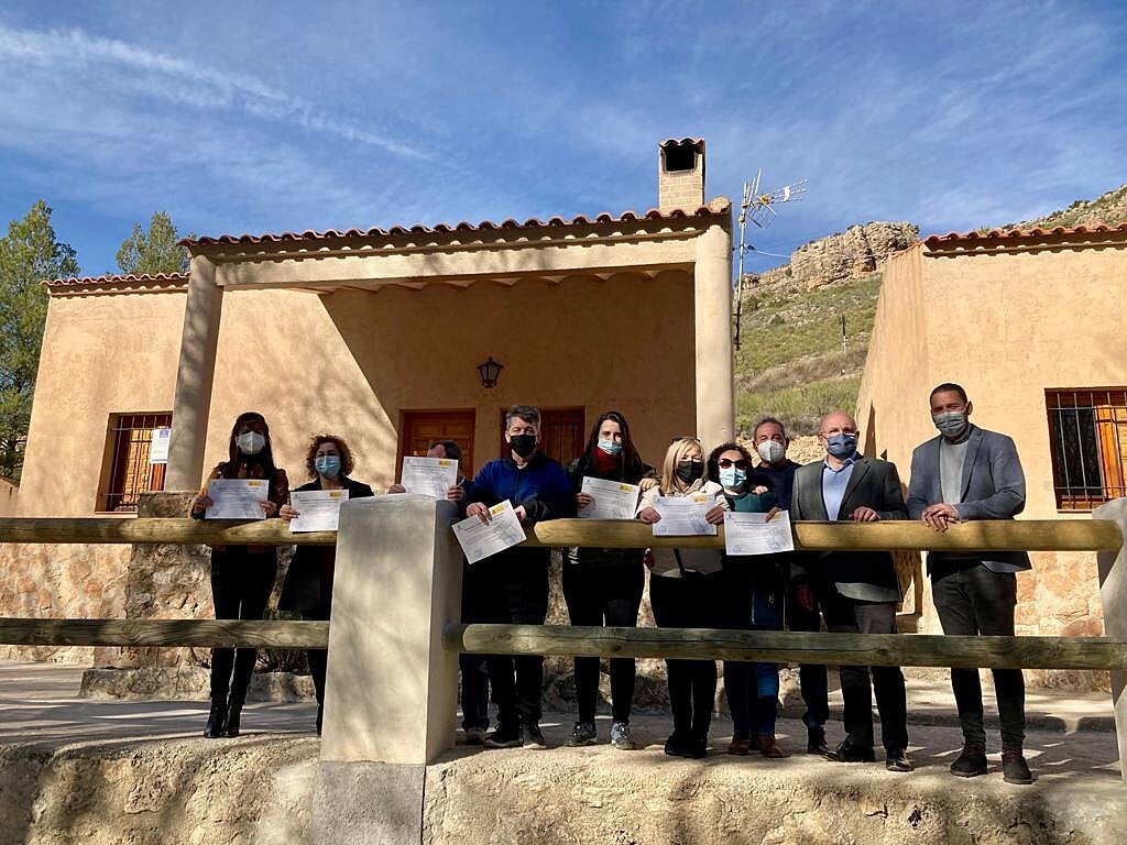41 trabajadores más en Letur con el Plan de Empleo de la Junta 41 trabajadores más en Letur con el Plan de Empleo de la Junta
