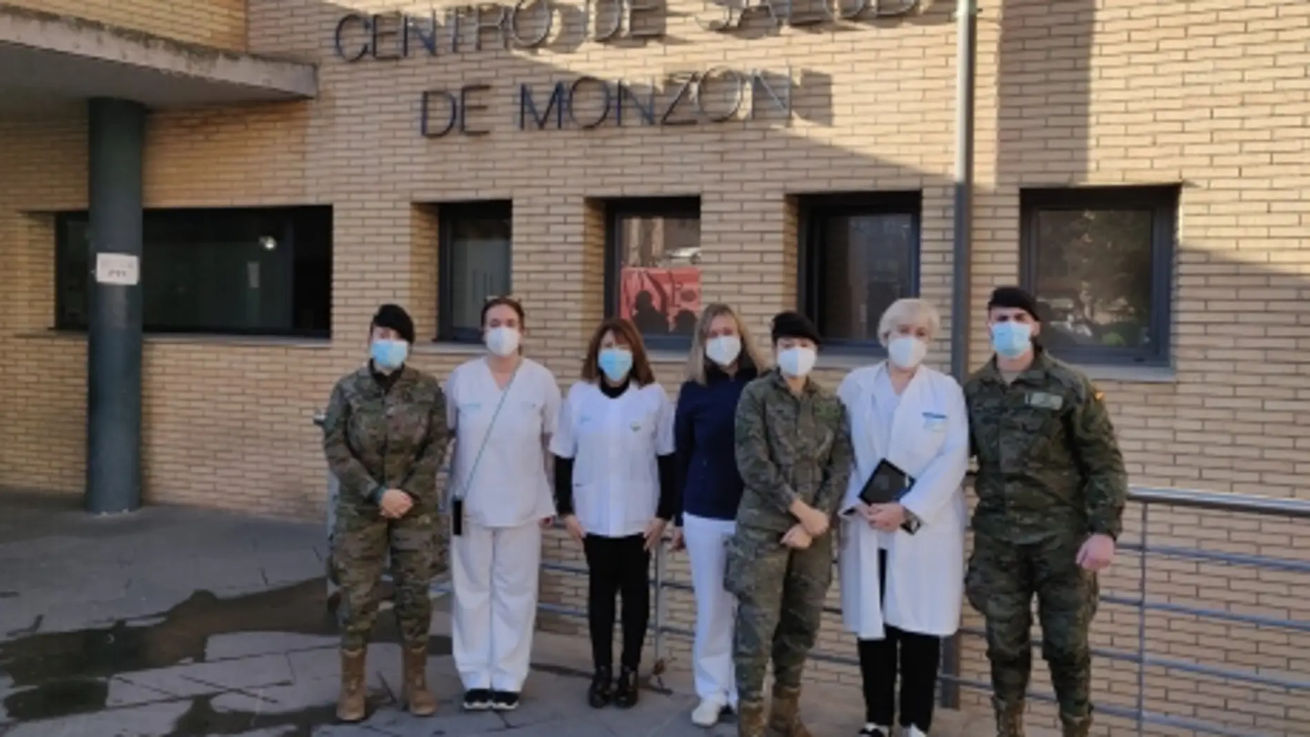 Siete equipos del Ministerio de Defensa refuerzan la vacunación en Aragón