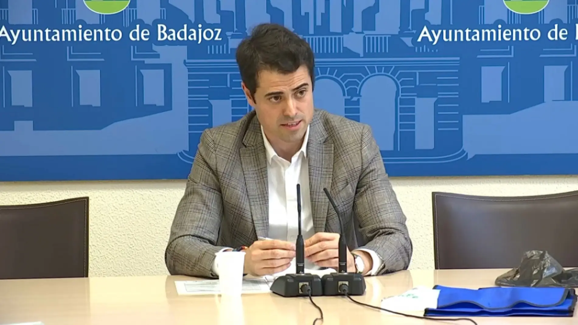 El edil no adscrito, Alejandro Velez insta al ayuntamiento a reclamar la ubicación del Ciere en la capital pacense