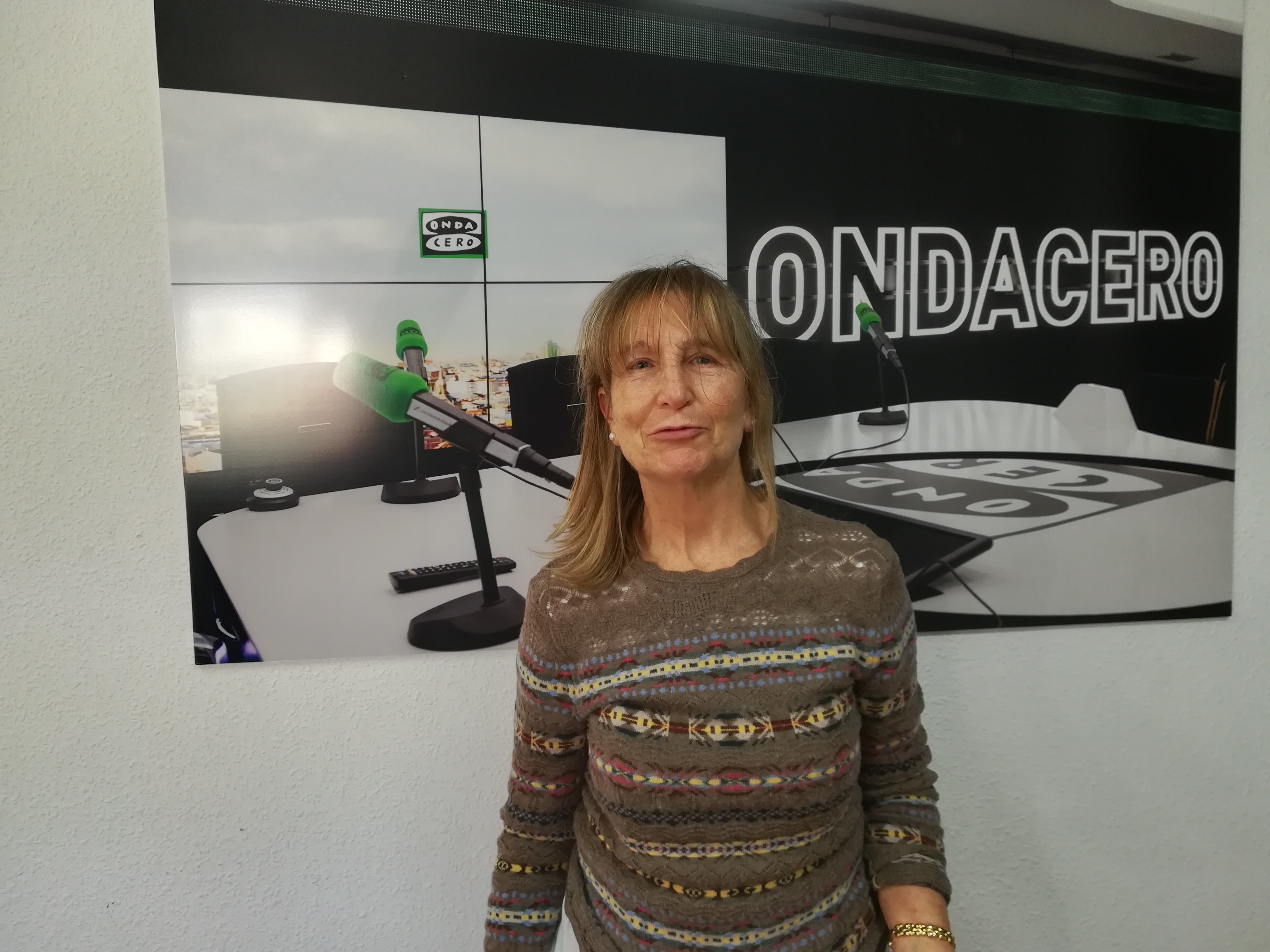 Concha Piquer y Chomón desfilan por la Pasarela Concha Piquer y Chomón desfilan por la Pasarela