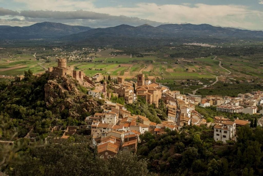 Vilafamés reparte 26.000 euros entre los negocios locales Vilafamés reparte 26.000 euros entre los negocios locales