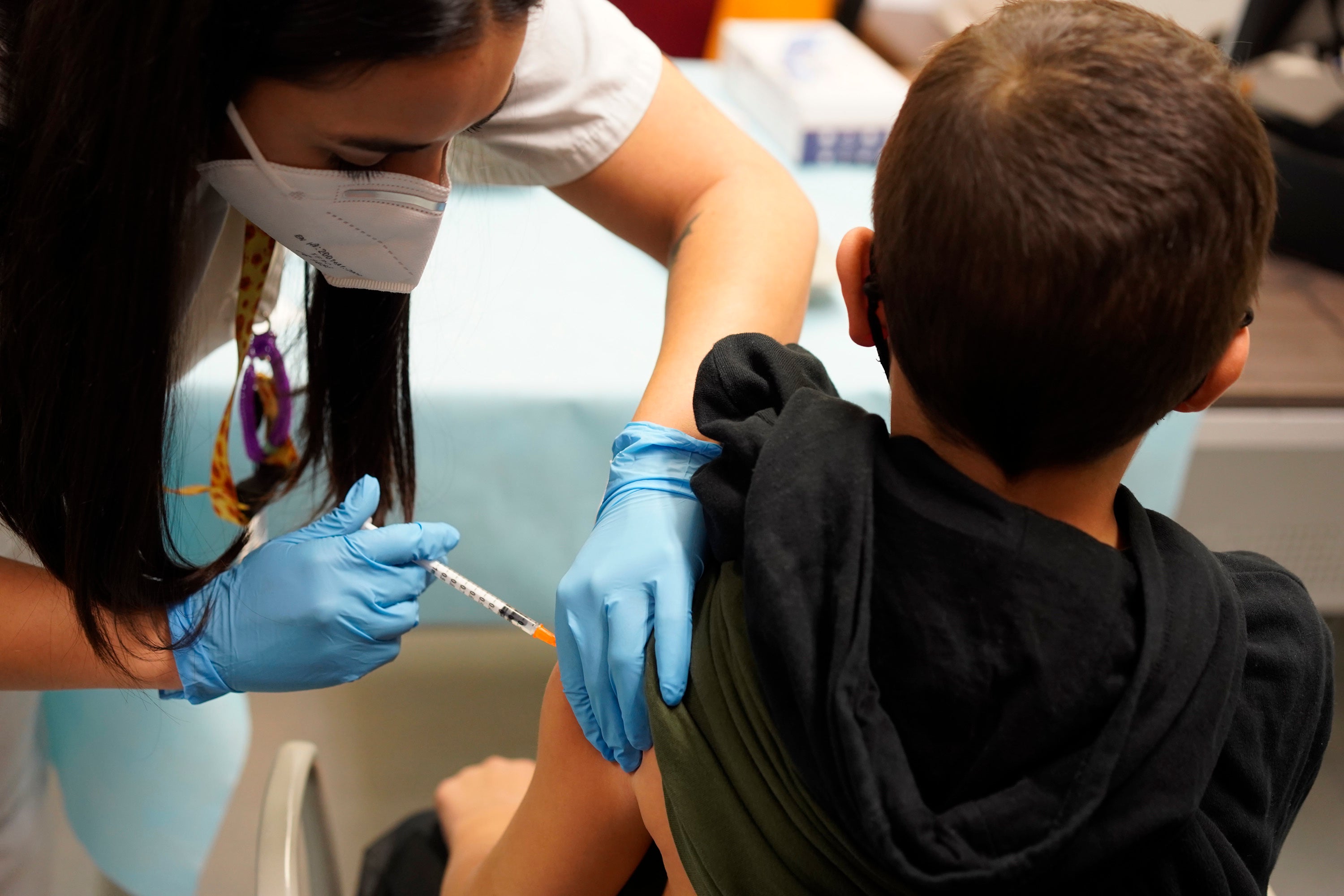 Visitamos un colegio de Mérida para ver cómo comienza la vacunación en los niños Visitamos un colegio de Mérida para ver cómo comienza la vacunación en los niños