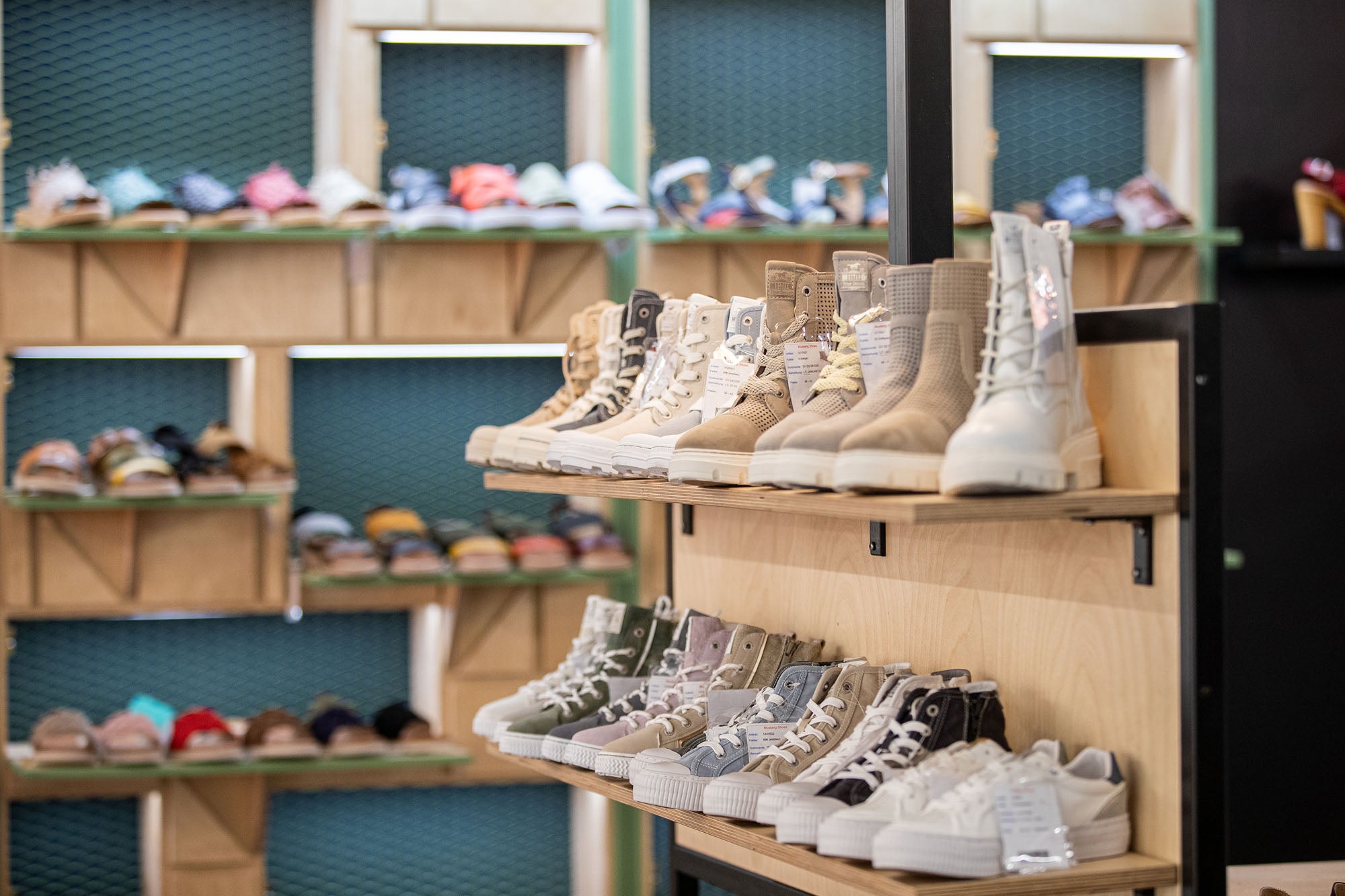 El inicio de 2024 mantiene la tendencia al descenso de las exportaciones de calzado El inicio de 2024 mantiene la tendencia al descenso de las exportaciones de calzado