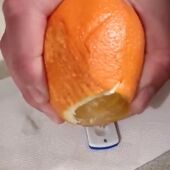 La explicación que desmonta el bulo del positivo en antígenos con un zumo de naranja