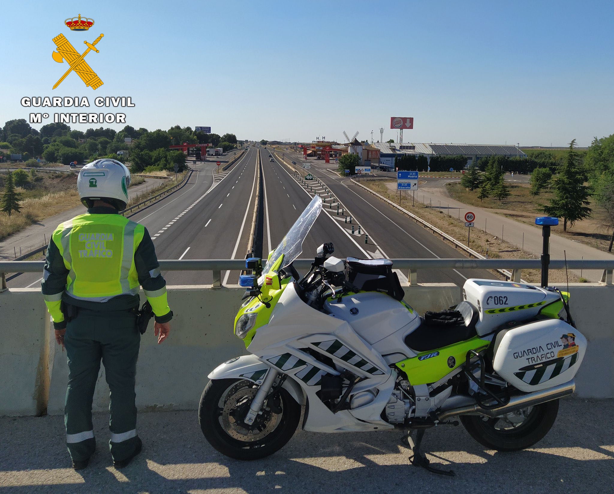 Circuló 15 km en sentido contario en la A-31 hasta que le paró la Guardia Civil: ha dado positivo en alcohol Circuló 15 km en sentido contario en la A-31 hasta que le paró la Guardia Civil: ha dado positivo en alcohol