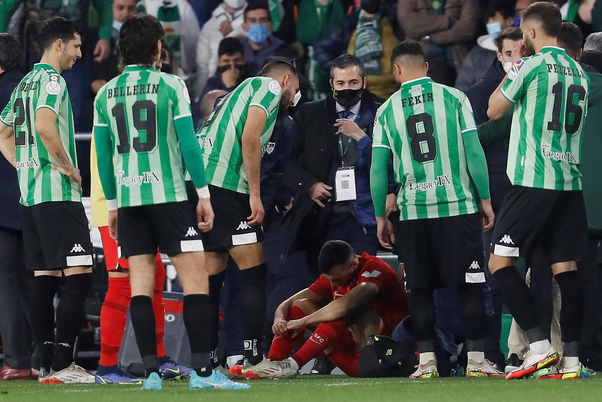 Archivada la investigación del palo a Jordán en el derbi copero Archivada la investigación del palo a Jordán en el derbi copero