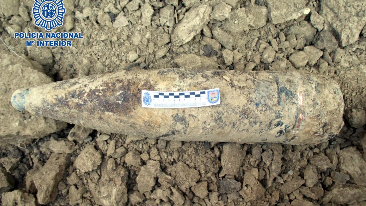 Neutralizado un proyectil localizado en Las MIguelas