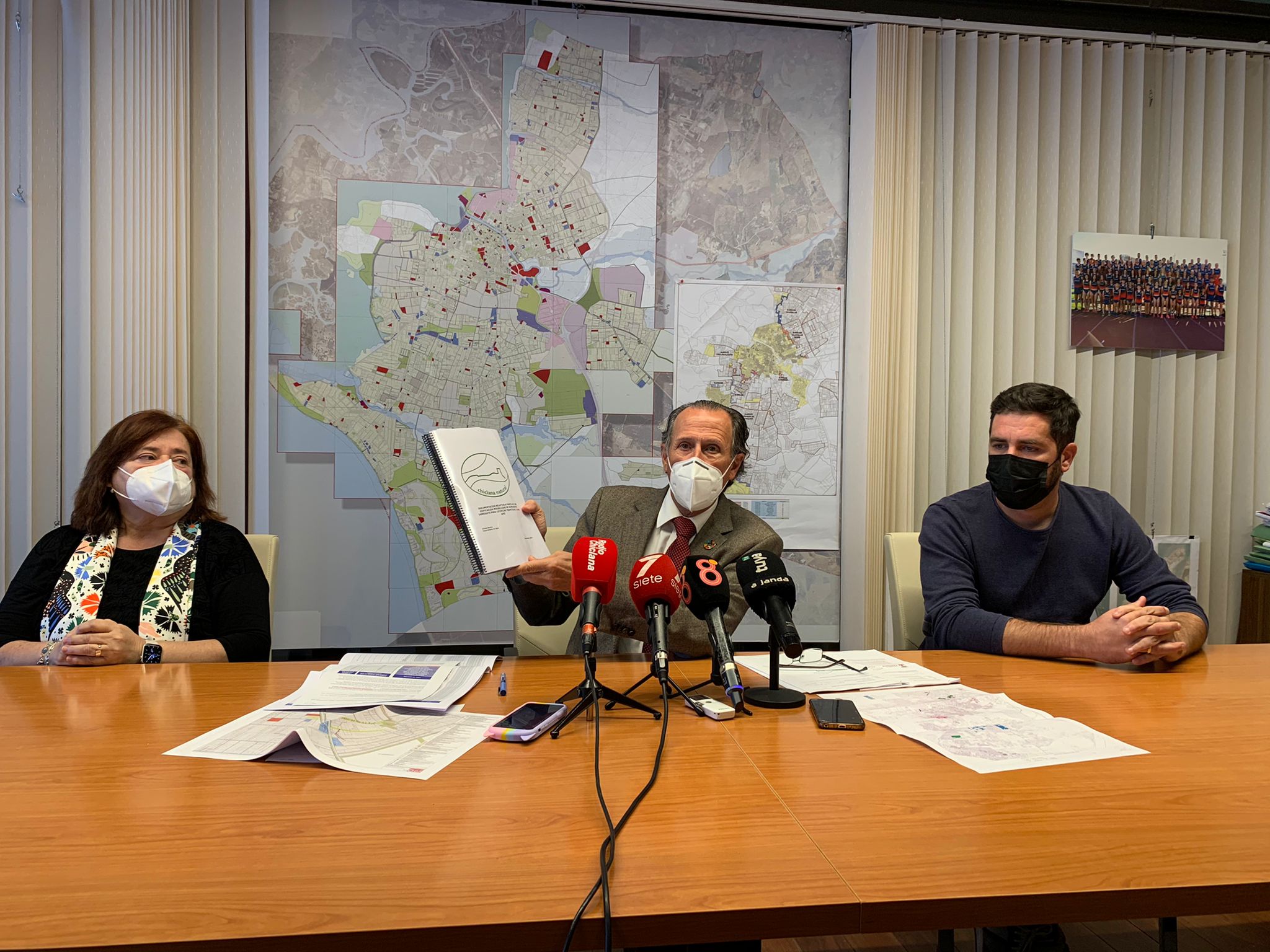 Chiclana dotará de servicios básicos a casi mil viviendas del diseminado Chiclana dotará de servicios básicos a casi mil viviendas del diseminado