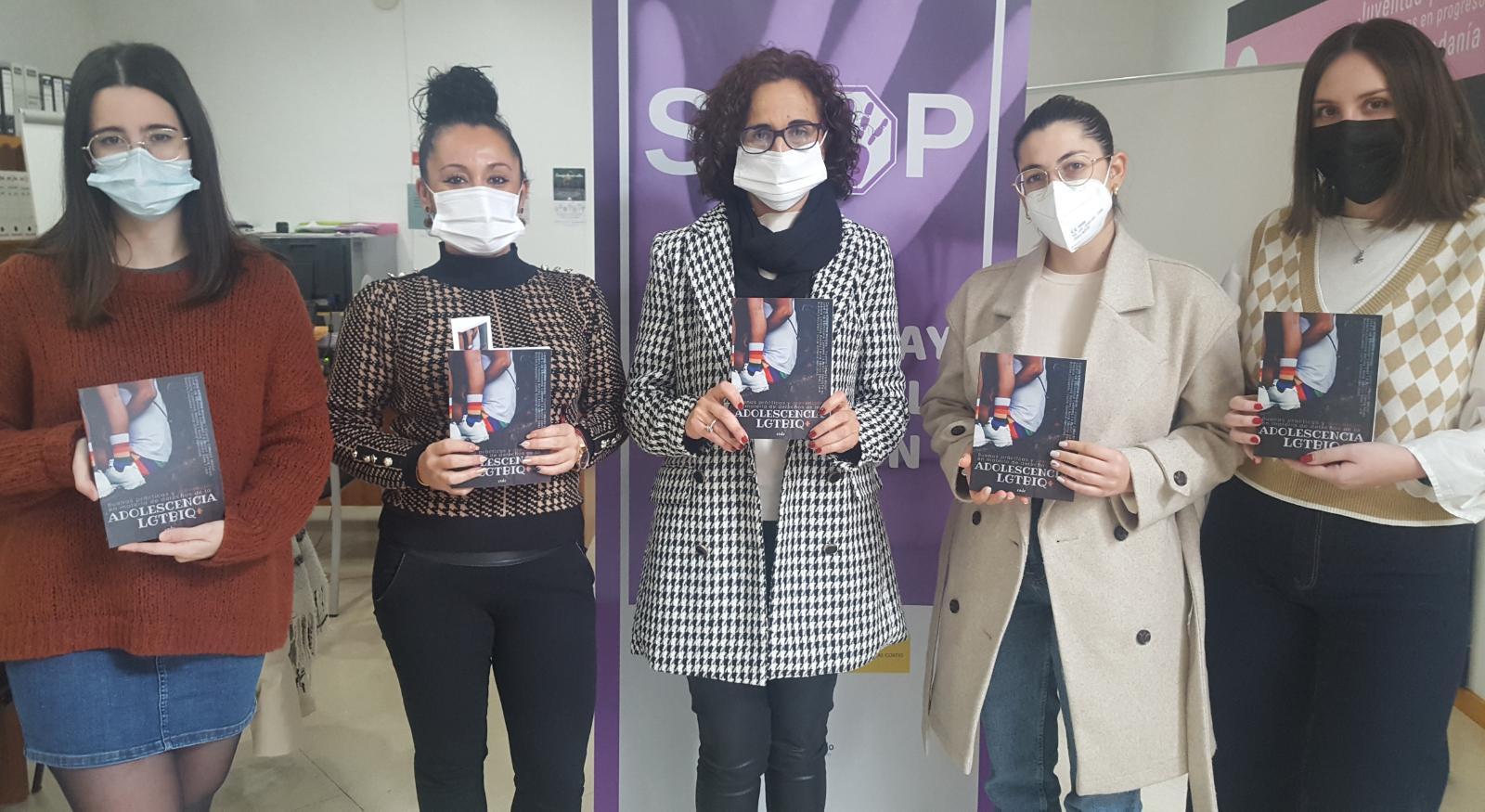 Bigastro presenta un libro sobre la infancia en materia de derechos de adolescencia lgtbi+ Bigastro presenta un libro sobre la infancia en materia de derechos de adolescencia lgtbi+