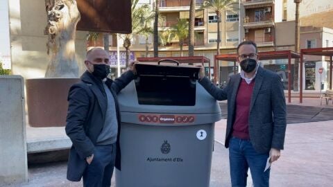 H&eacute;ctor D&iacute;ez y el gerente de la empresa UTE Elche.