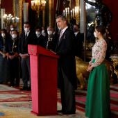 El rey Felipe VI, la reina Letizia y el presidente del Gobierno, Pedro Sánchez reciben al cuerpo diplomático acreditado en España