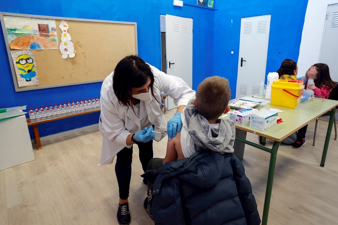 Estos son los síntomas de la variante ómicron del coronavirus en niños Estos son los síntomas de la variante ómicron del coronavirus en niños