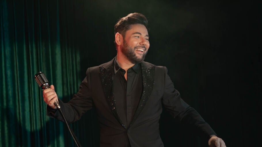 Miguel Poveda presenta en 'M&aacute;s de uno' su nuevo &aacute;lbum 'Diverso'