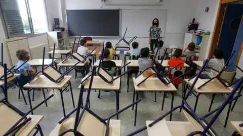 Imagen de recurso de un aula. Imagen de recurso de un aula.